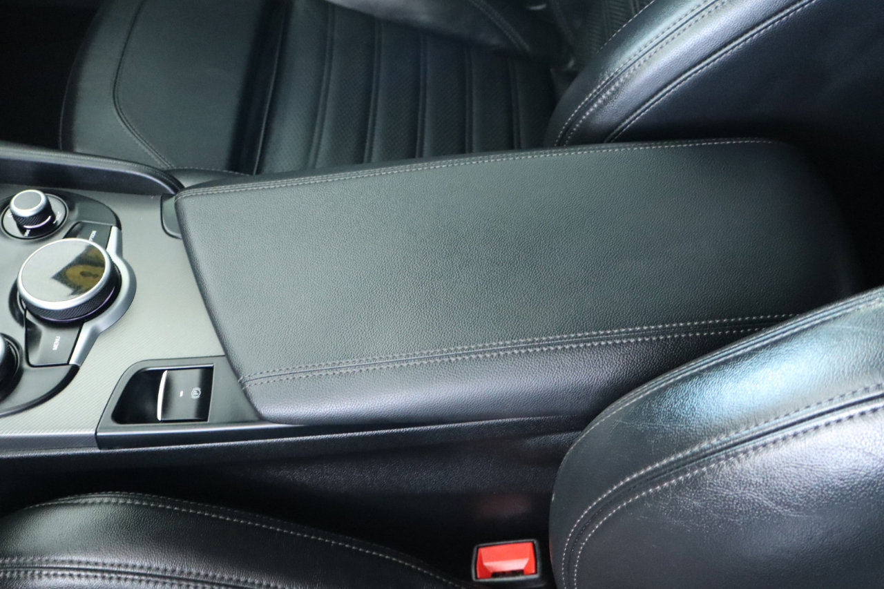 Used 2018 Alfa Romeo Giulia Ti Sport w/ Quick Order Package 22S Sport image 30