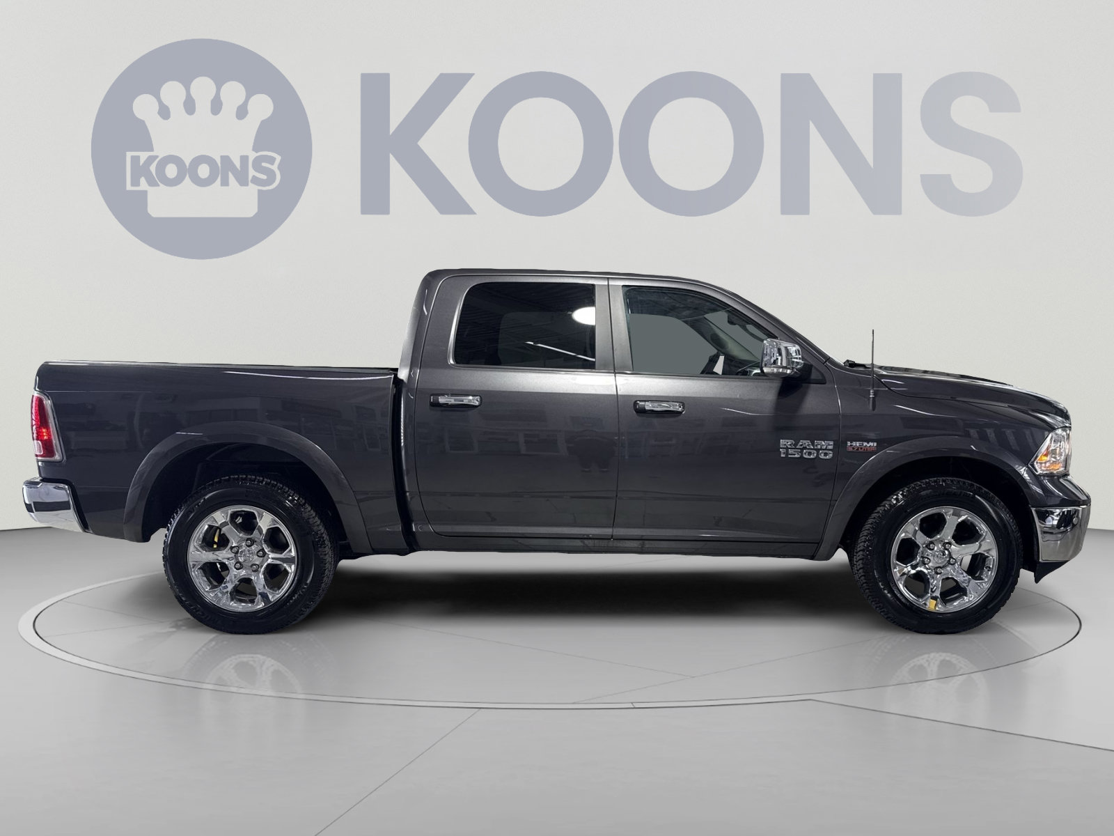 Used 2018 RAM 1500 Laramie w/ Convenience Group AWD/4WD image 12