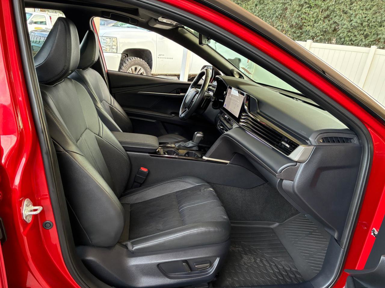 Used 2025 Toyota Camry XSE w/ Premium Plus Package image 15