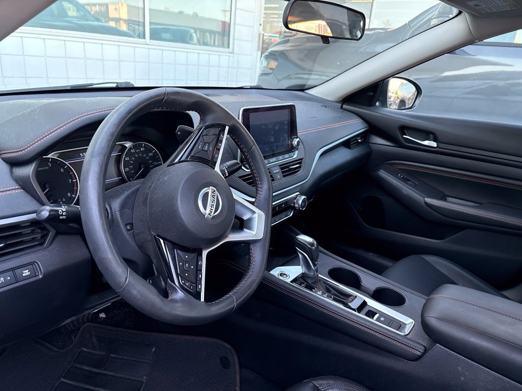 Used 2021 Nissan Altima 2.5 SR AWD/4WD image 9
