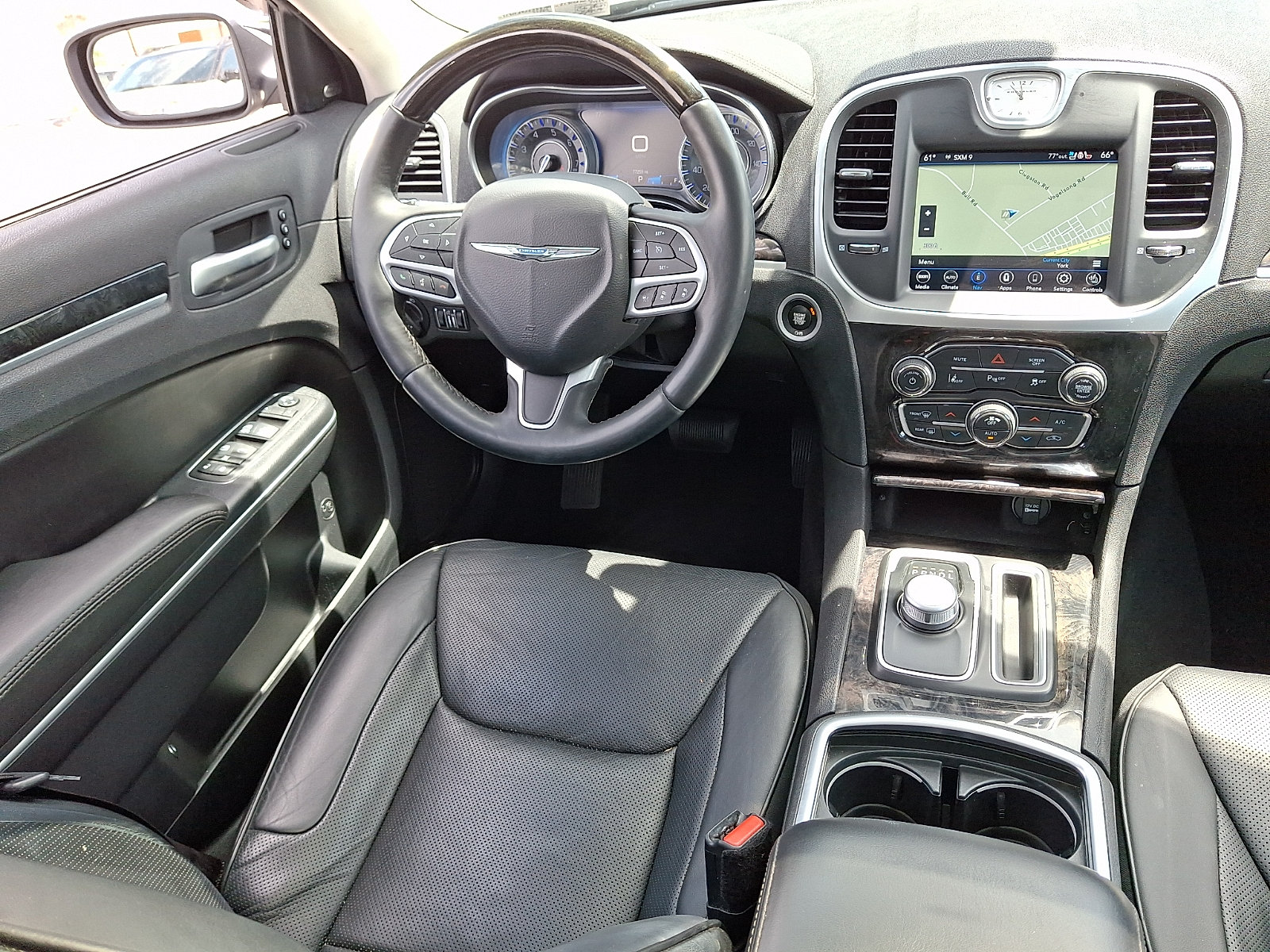 Used 2018 Chrysler 300 Limited w/ Safetytec Plus Group AWD/4WD image 15