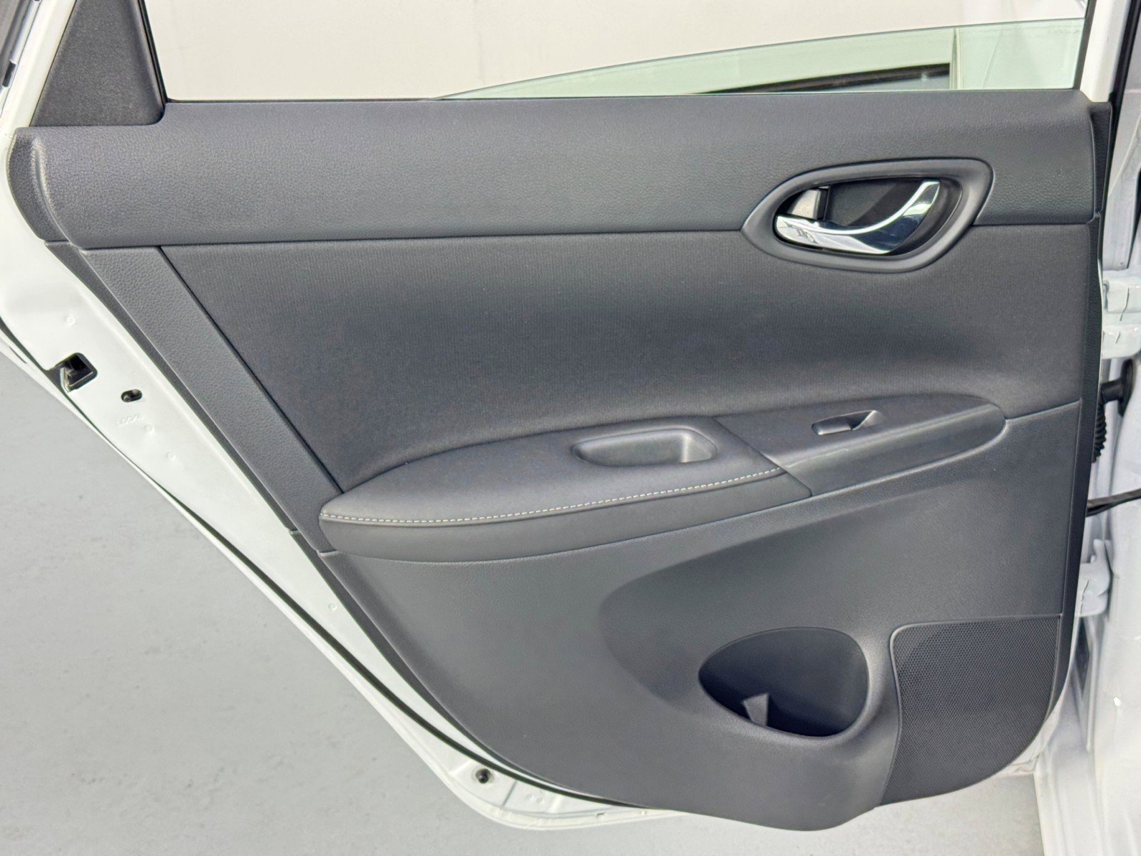 Used 2018 Nissan Sentra S image 37