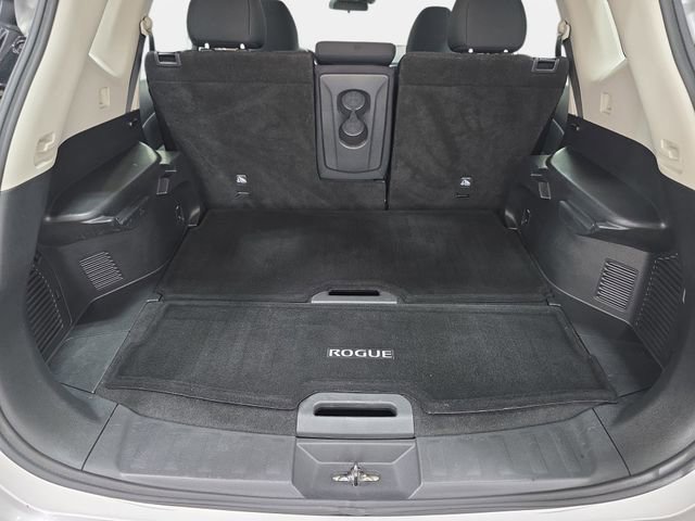 Used 2019 Nissan Rogue S image 34
