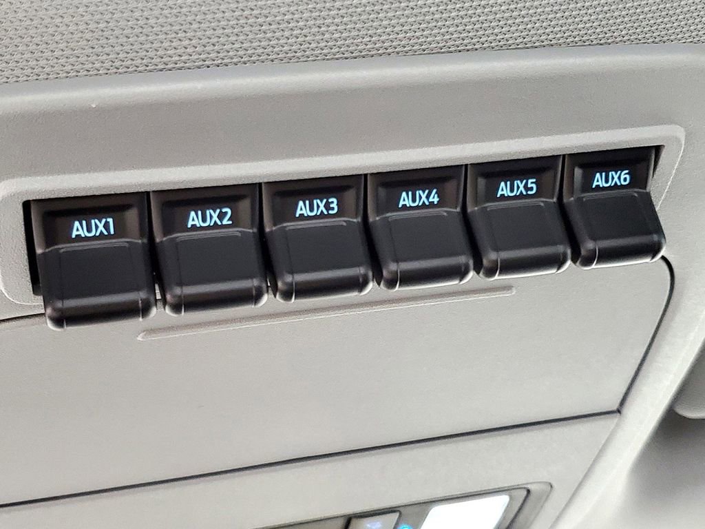 New 2026 Ford F250 XL w/ Snow Plow/Camper Package image 21