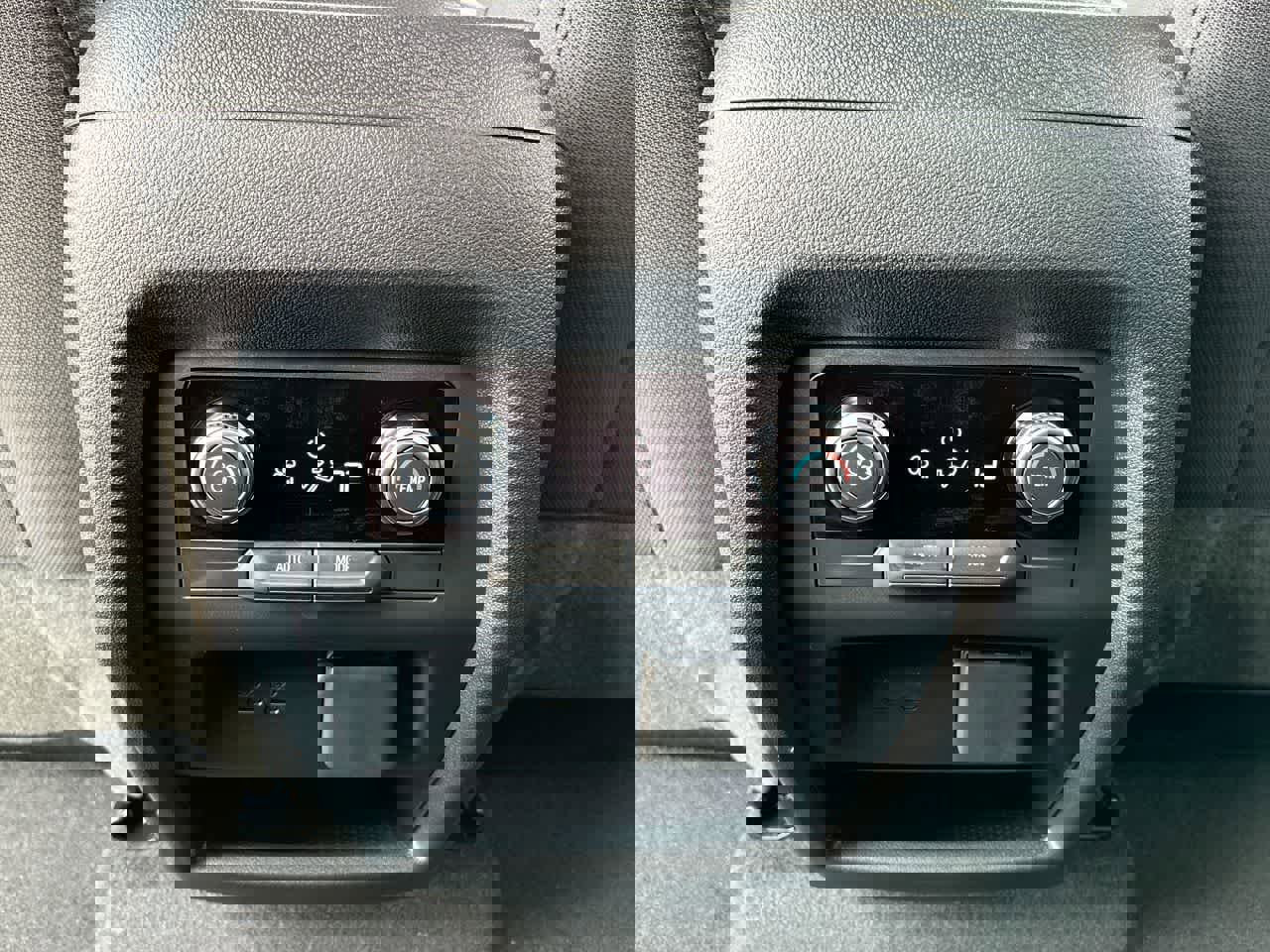 New 2026 GMC Acadia Elevation image 21