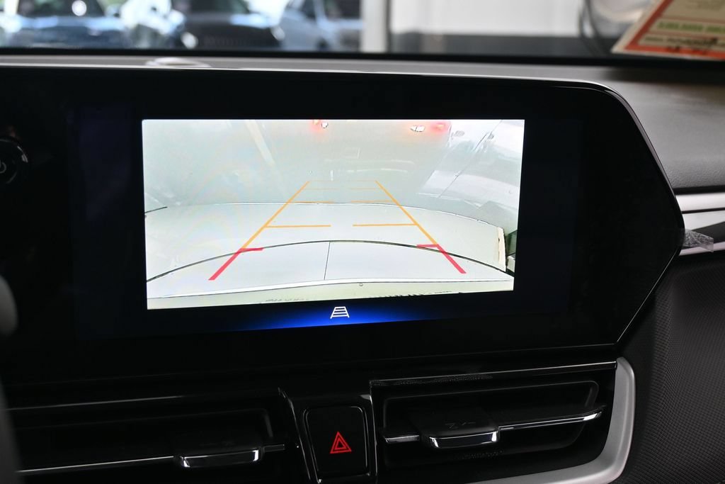 Used 2024 Chevrolet TrailBlazer LT w/ Driver Confidence Package FWD image 17