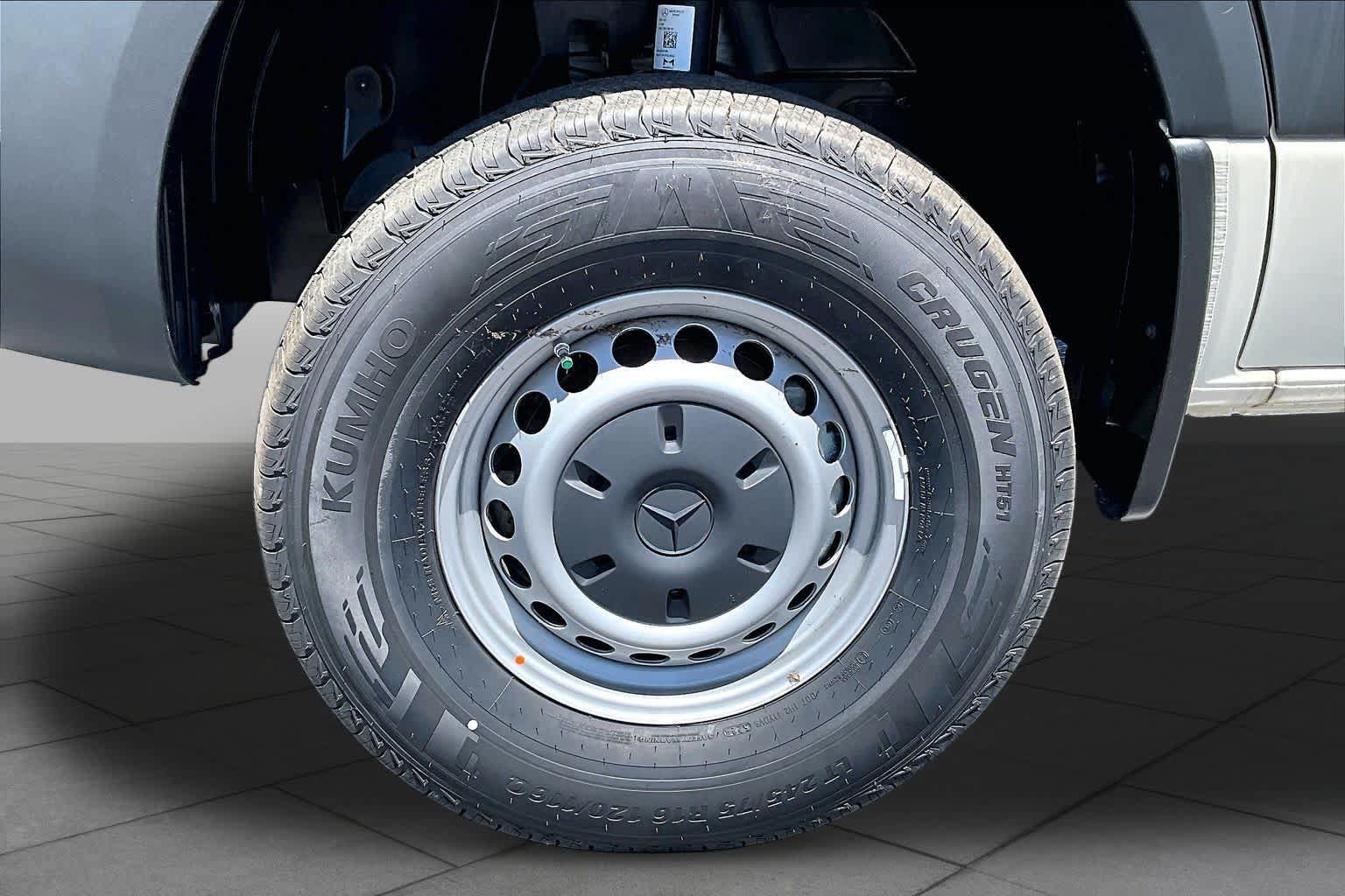 New 2025 Mercedes-Benz Sprinter 2500 image 9