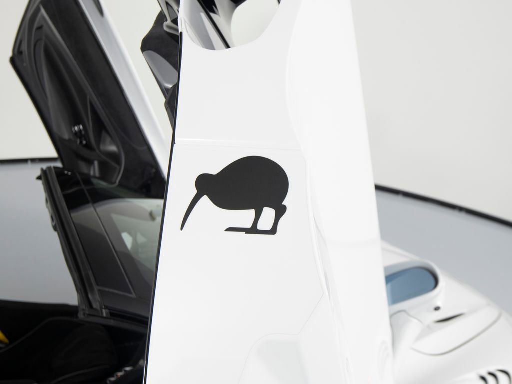 Used 2024 McLaren 750S Spider image 38