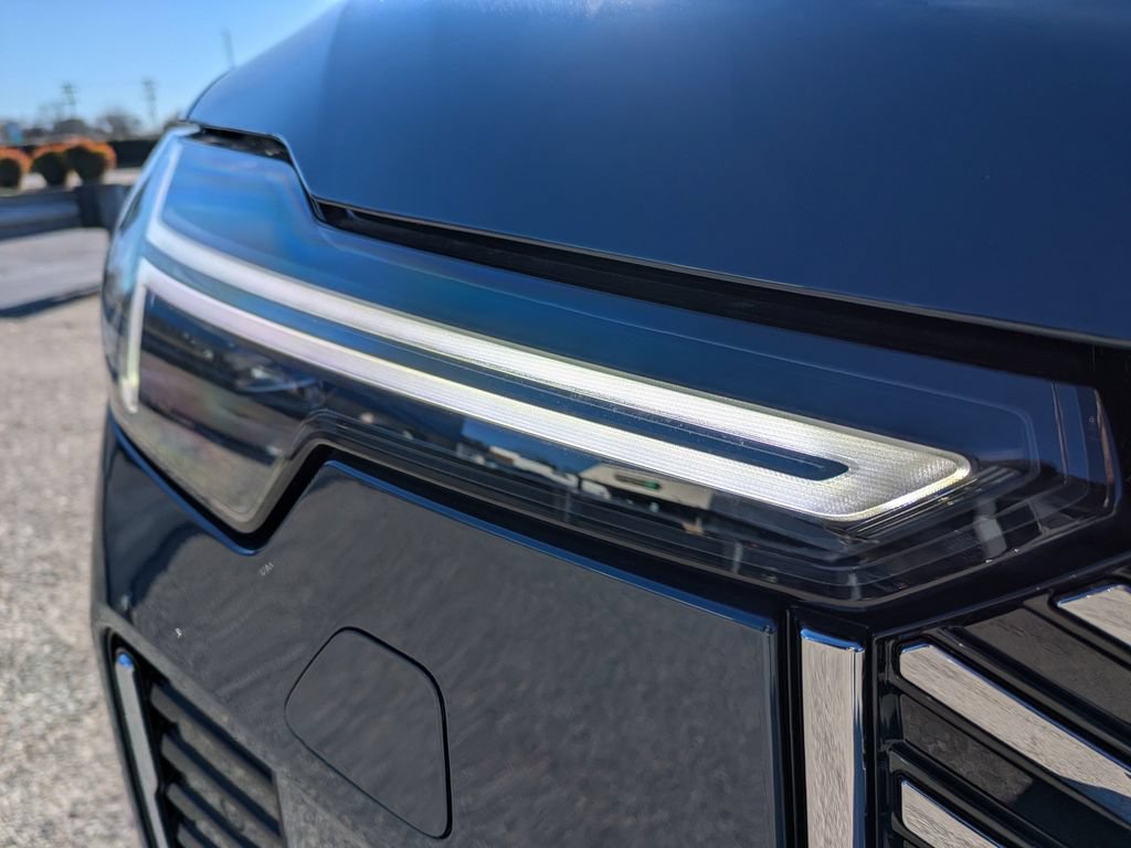 New 2026 Volvo XC90 T8 Ultra w/ Protection Package Premier AWD/4WD image 11