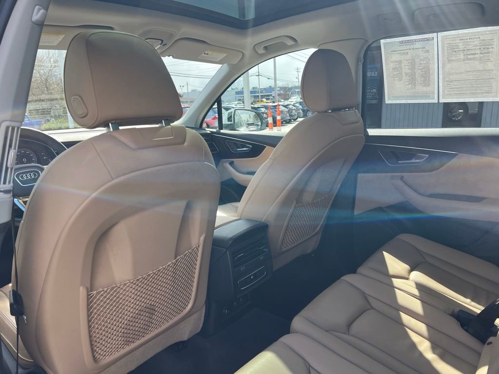 Used 2023 Audi Q7 3.0T Premium image 17