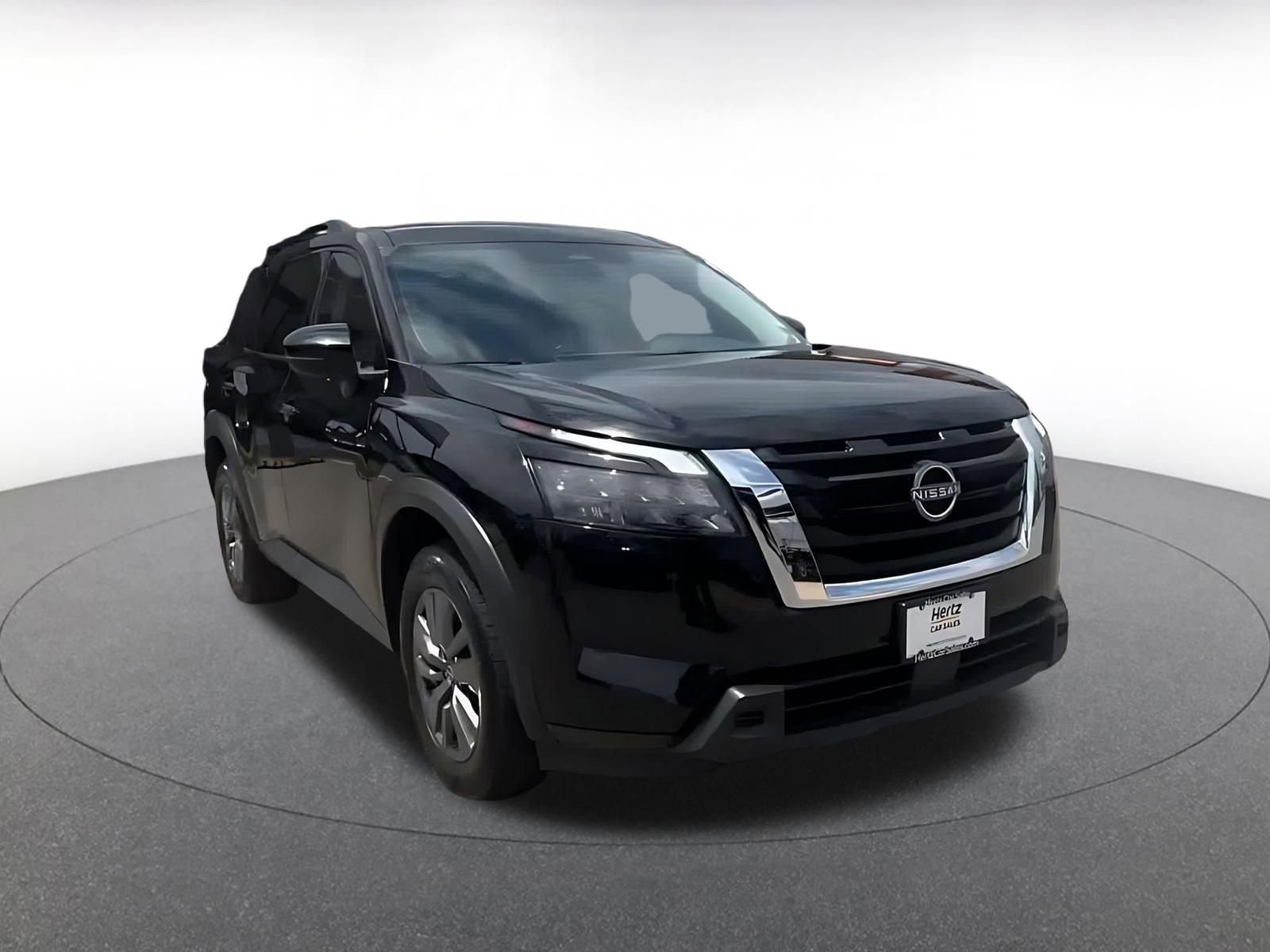 Used 2025 Nissan Pathfinder SV AWD/4WD image 3