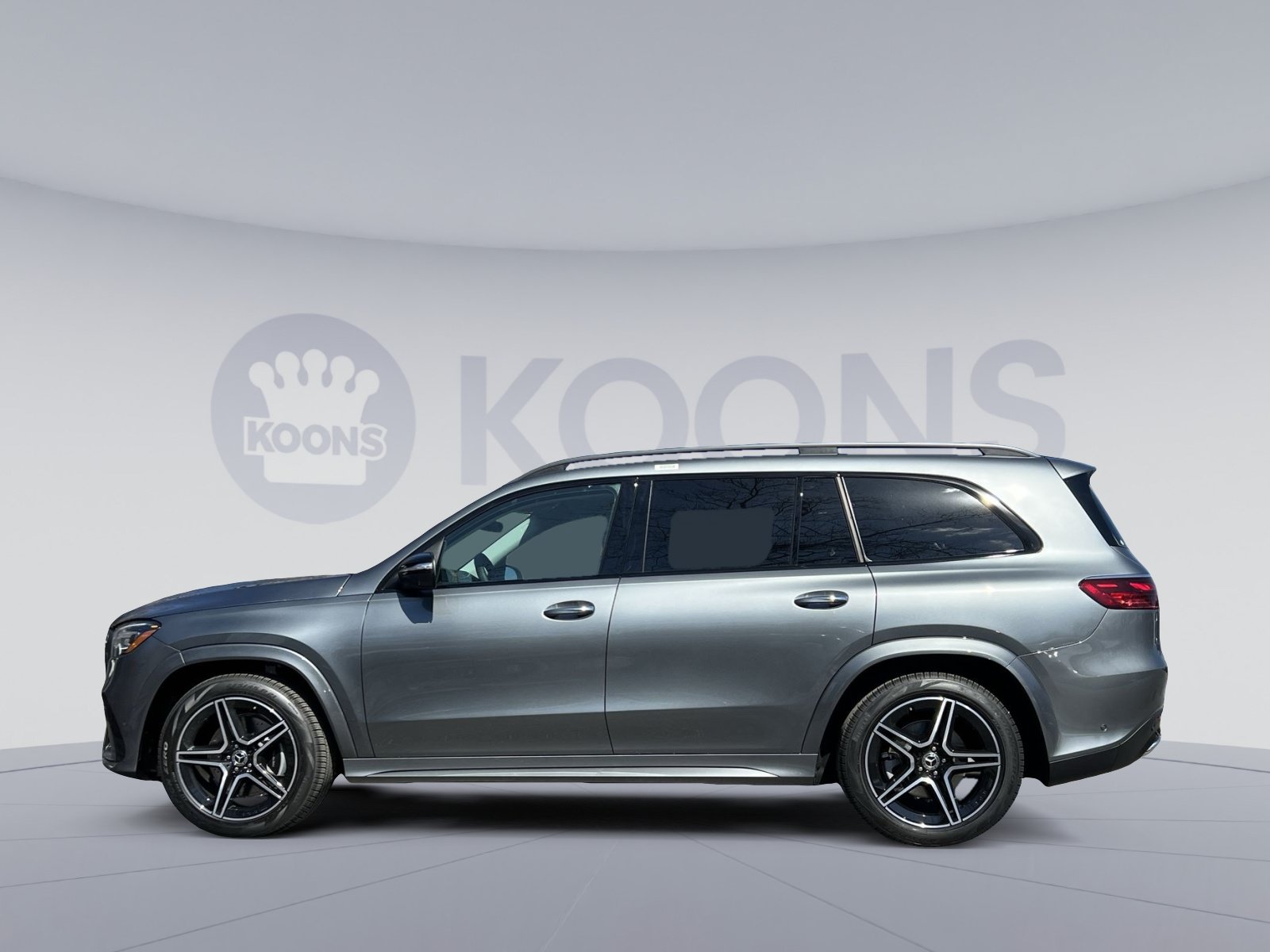 New 2026 Mercedes-Benz GLS 450 4MATIC image 2