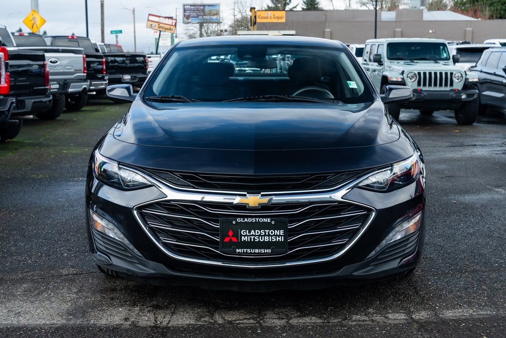 Used 2023 Chevrolet Malibu LT image 2