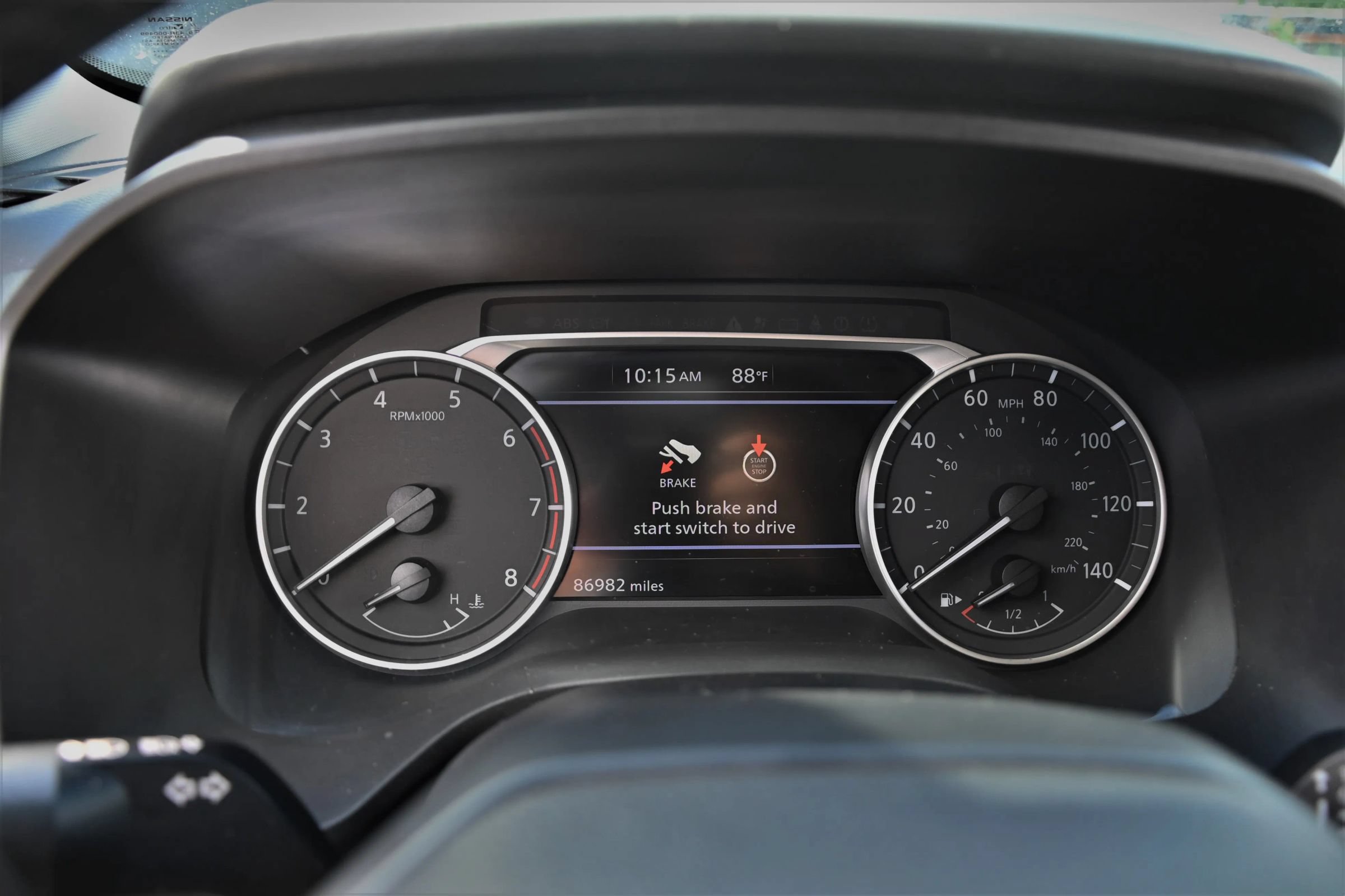 Used 2025 Nissan Rogue SV AWD/4WD image 9