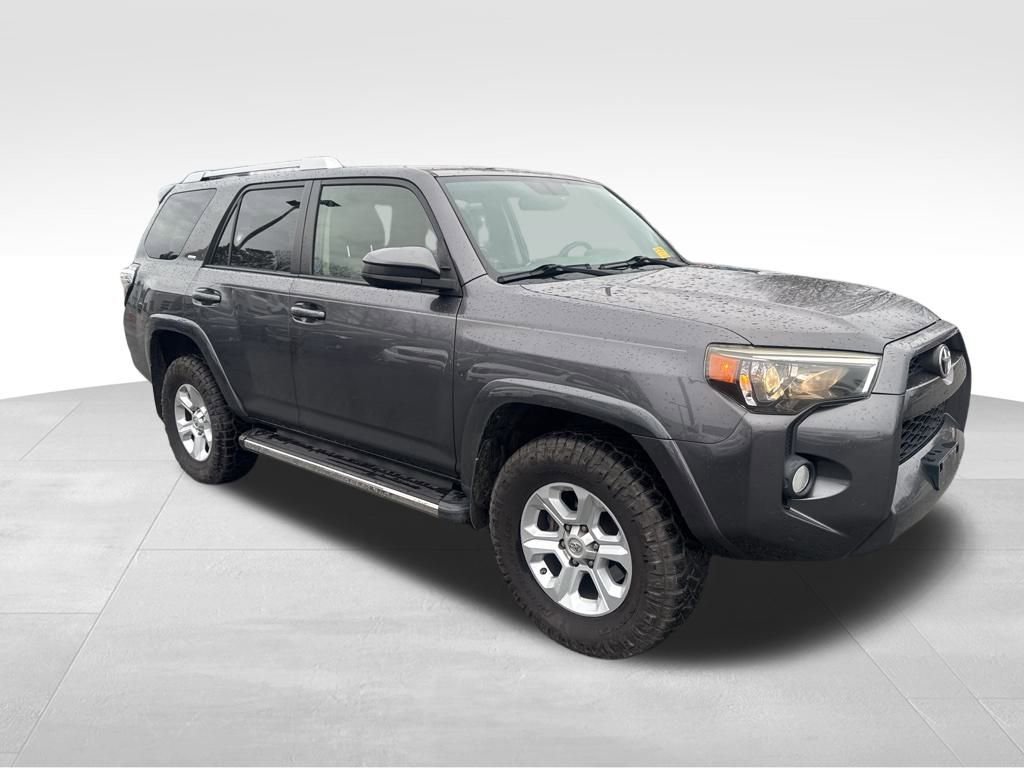 Used 2016 Toyota 4Runner SR5 image 7