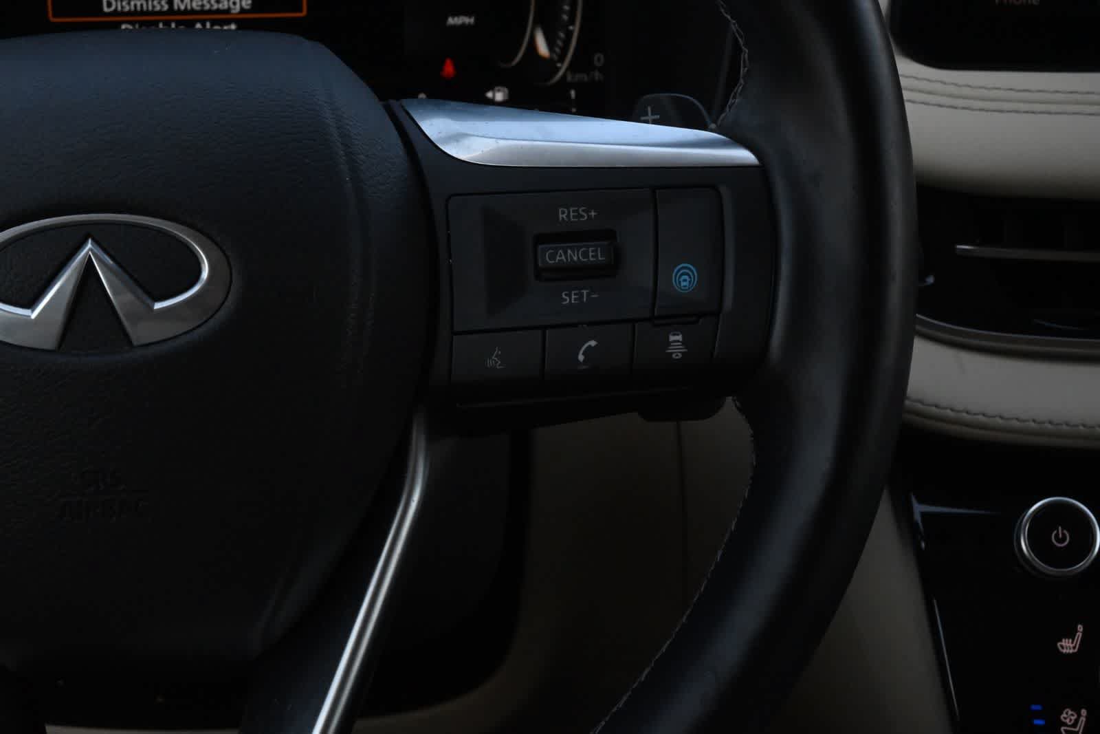 Used 2022 INFINITI QX60 Sensory w/ Cargo Package FWD image 11