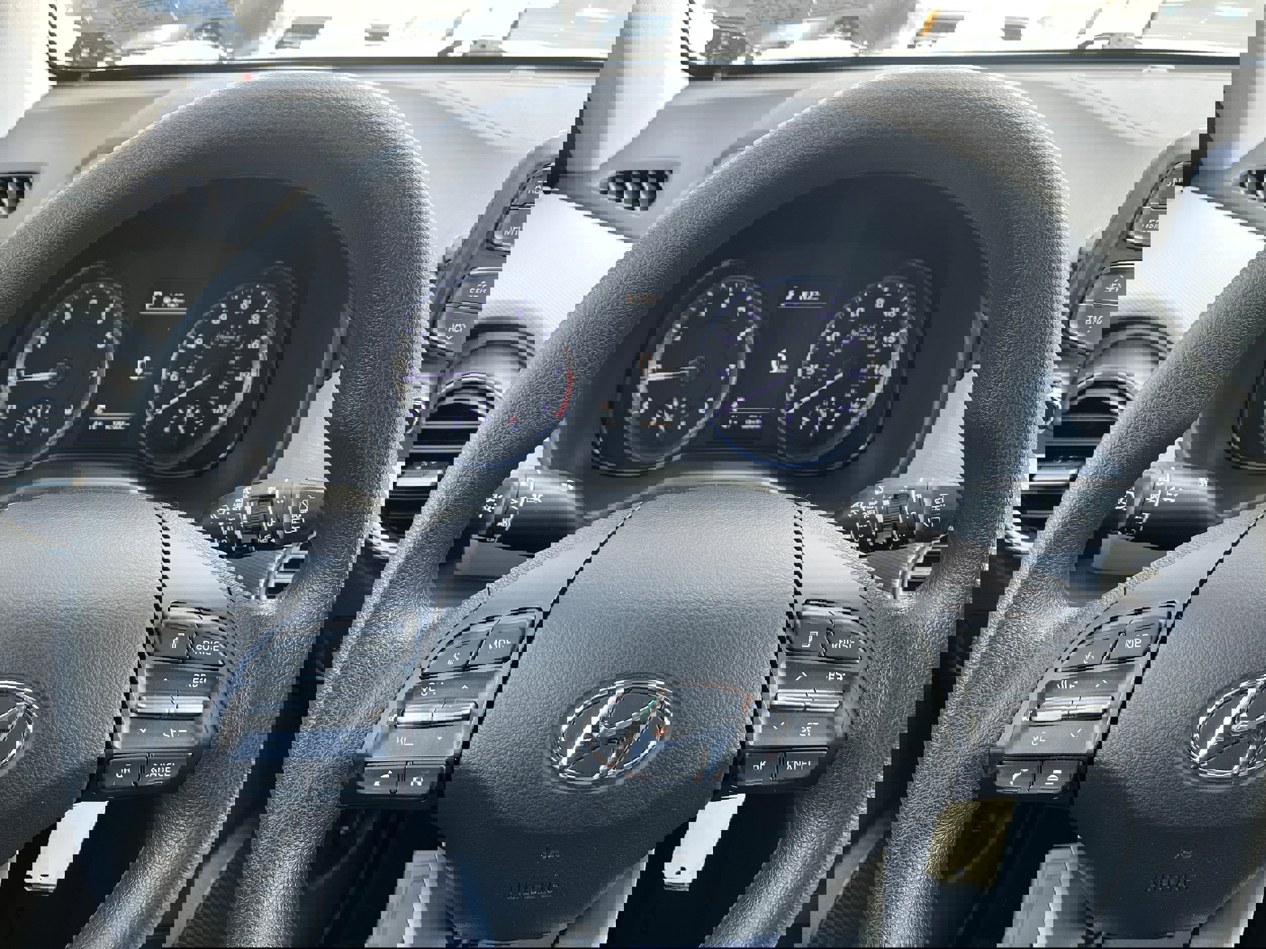 Used 2021 Hyundai Kona SE image 19