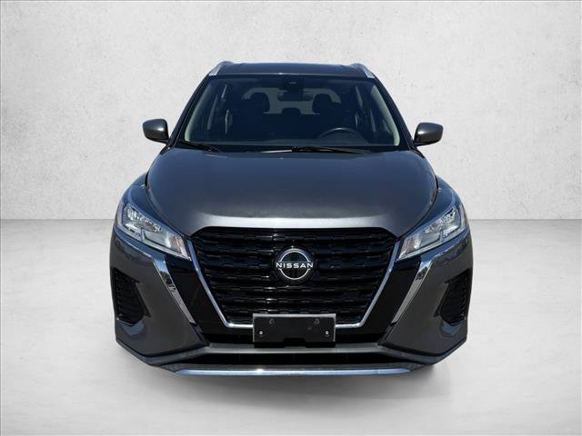 Used 2023 Nissan Kicks SV FWD image 2