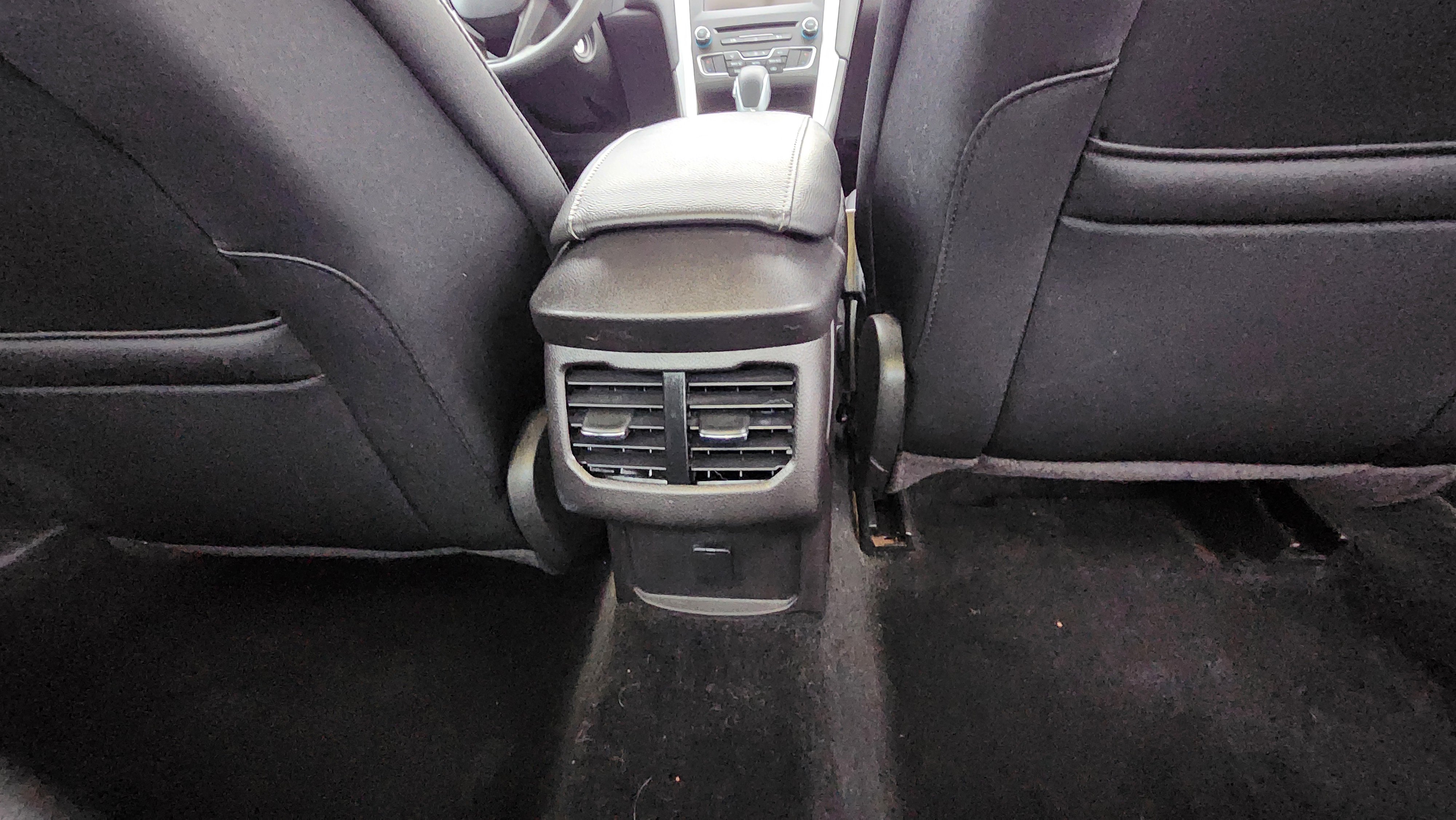 Used 2016 Ford Fusion SE image 20