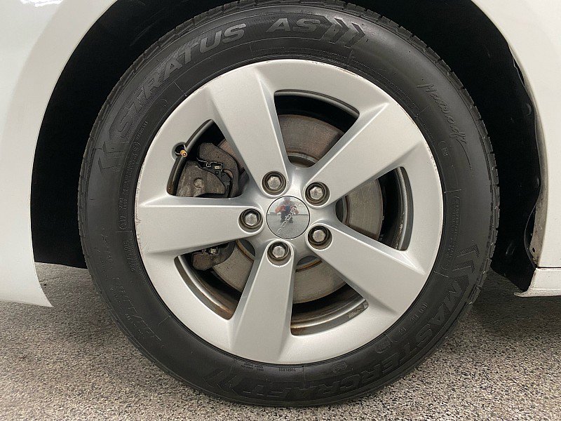 Used 2016 Dodge Dart SXT image 22