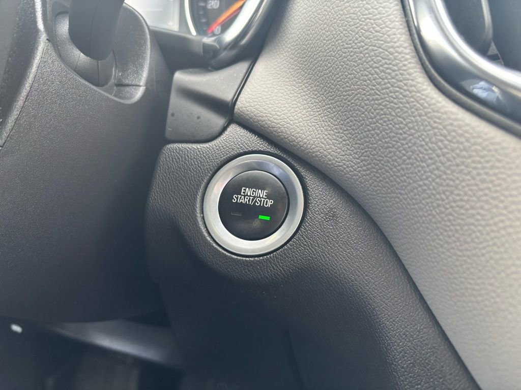 Used 2024 Chevrolet Equinox LS w/ LS Convenience Package image 28