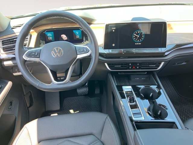 New 2025 Volkswagen Atlas SE image 10