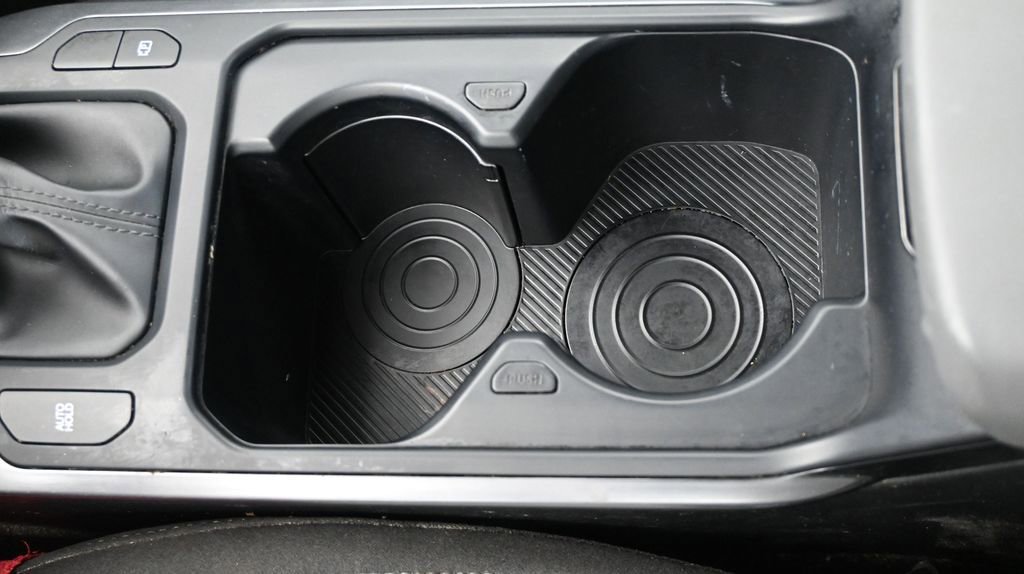 Used 2025 Kia K4 LXS FWD image 33