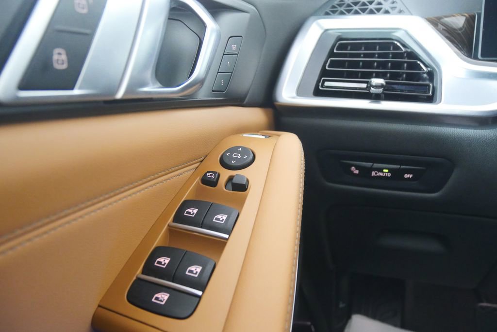 Certified 2026 BMW X5 sDrive40i image 21