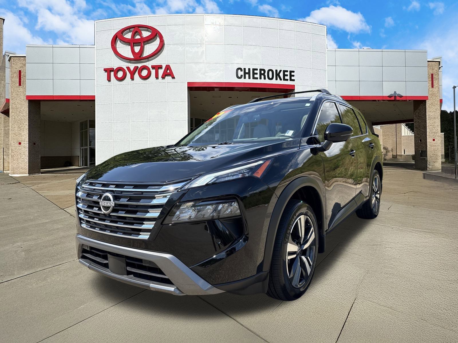 Used 2025 Nissan Rogue SL w/ SL Premium Package