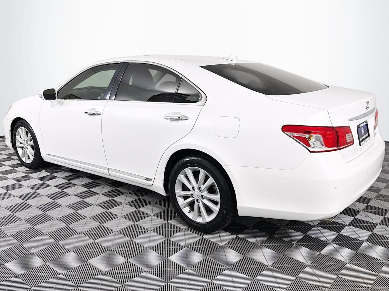 Used 2011 Lexus ES 350 FWD image 8