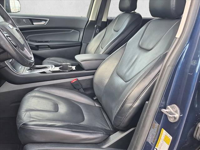 Used 2017 Ford Edge Titanium w/ Technology Package FWD image 15