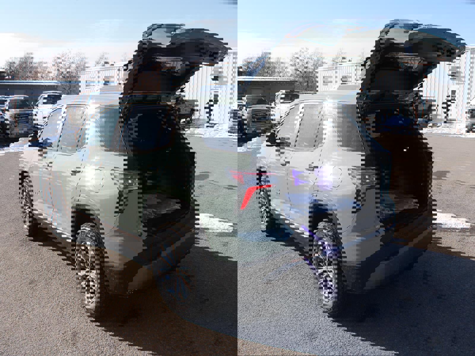 New 2026 Chevrolet Equinox LT image 7