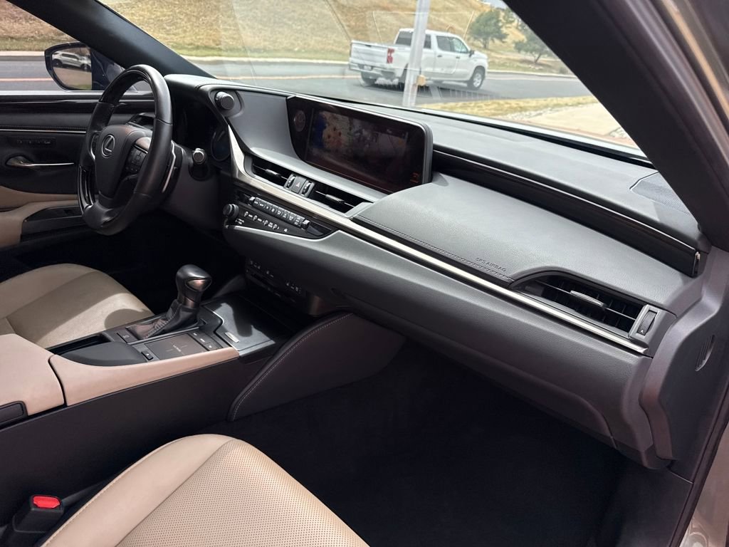Used 2020 Lexus ES 350 w/ Premium Package image 29