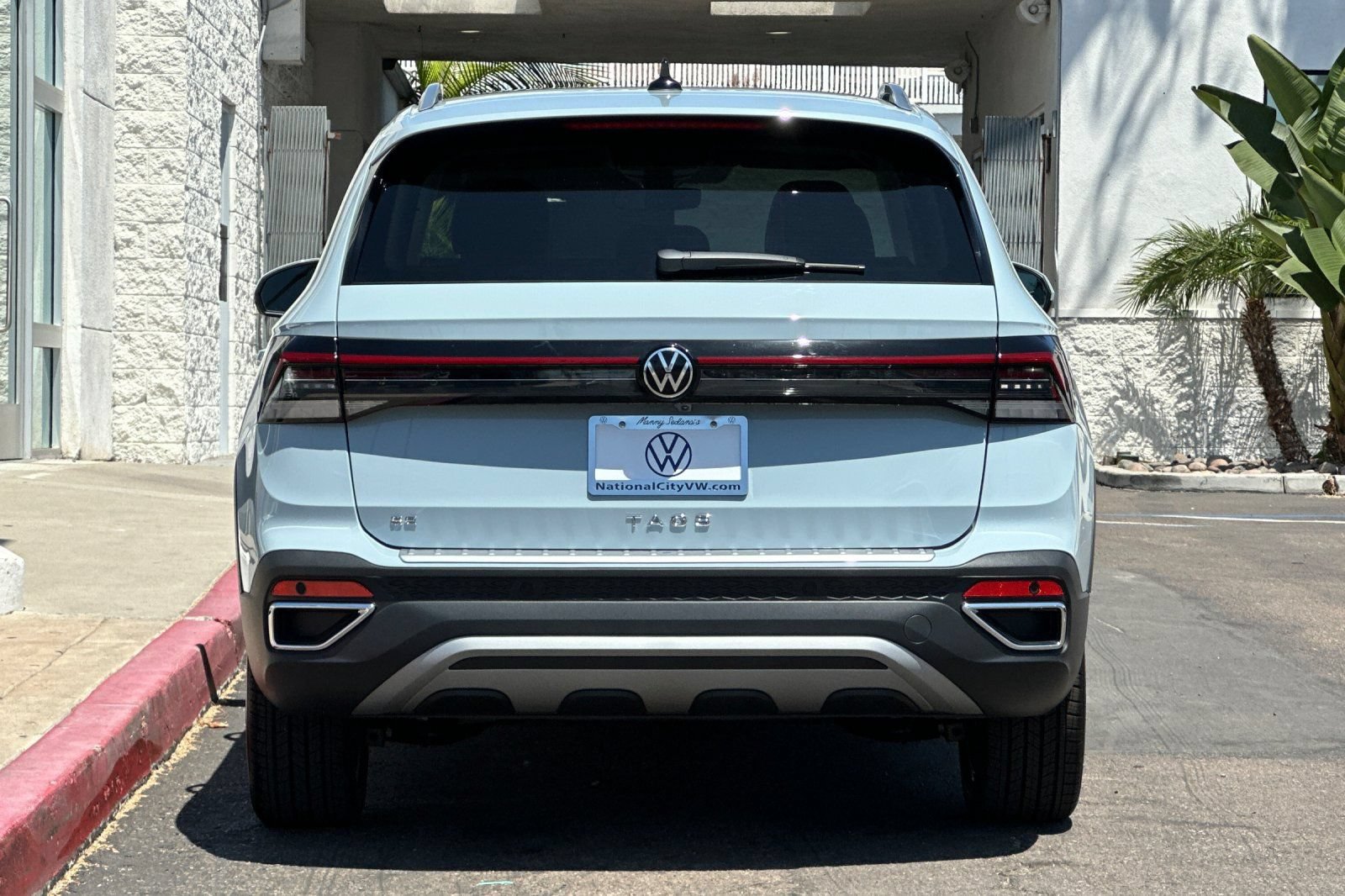 New 2026 Volkswagen Taos SE FWD image 6
