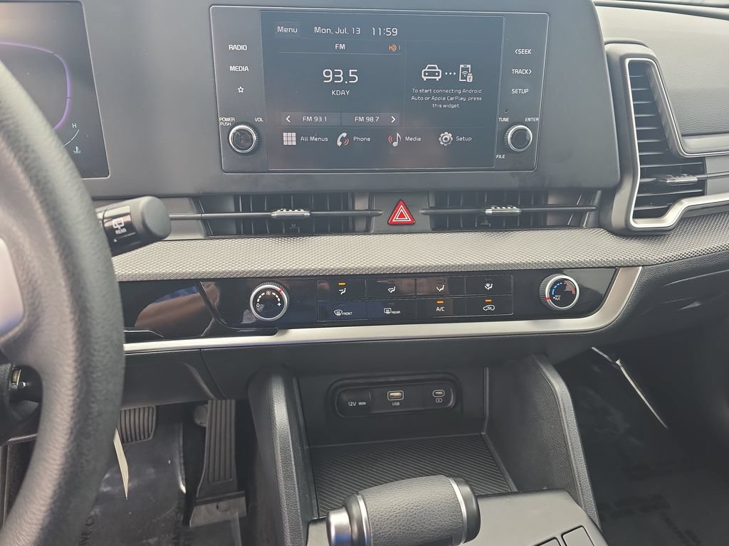 Used 2025 Kia Sportage LX FWD image 16