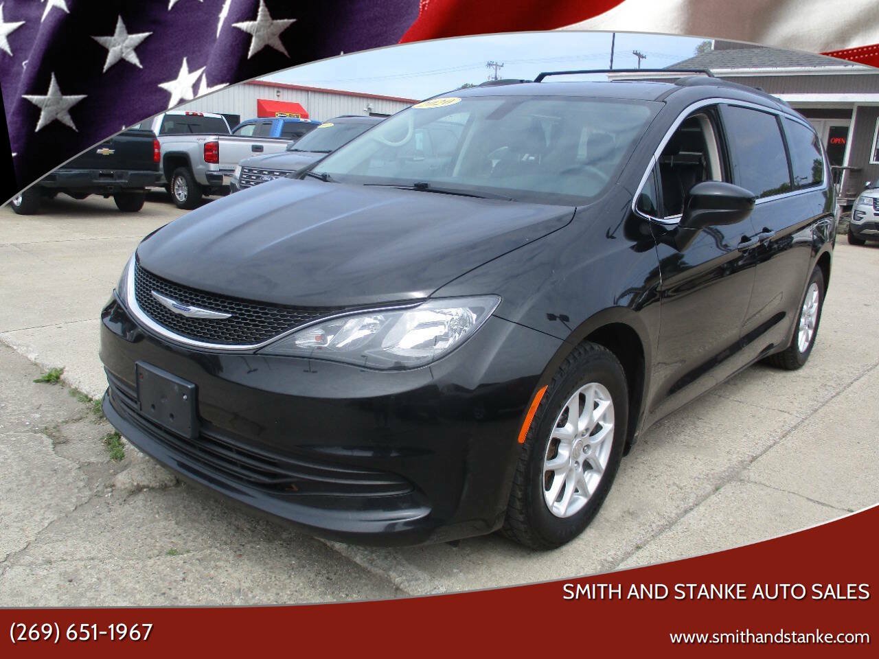 Used 2020 Chrysler Voyager Lxi FWD image 1