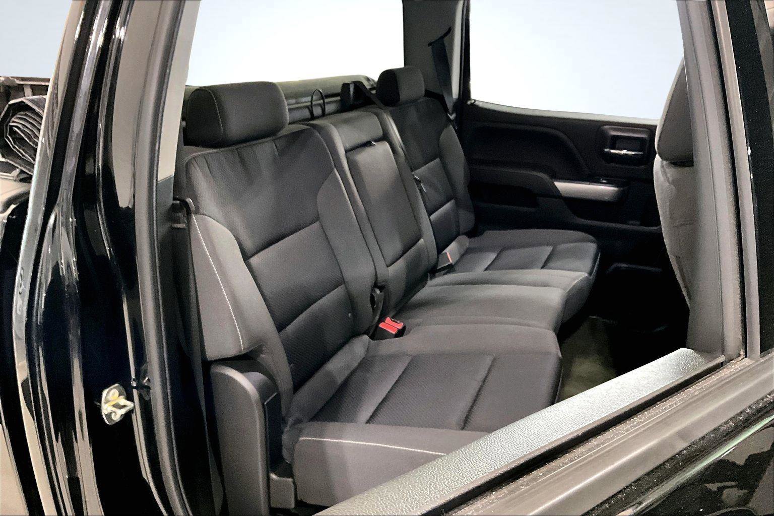 Used 2018 Chevrolet Silverado 2500 LT w/ Z71 Package, Off-Road image 29