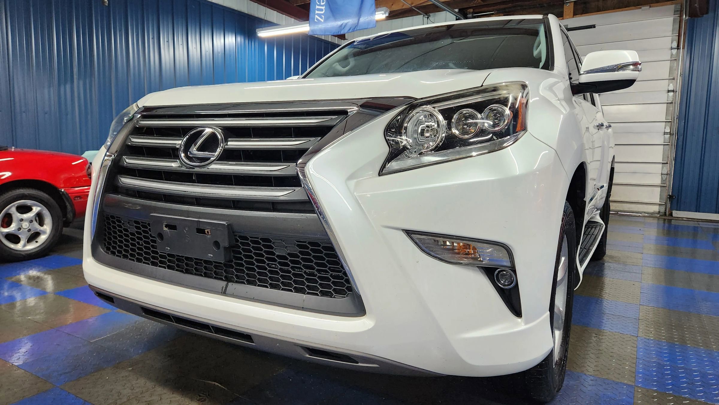 Used 2015 Lexus GX 460 image 5