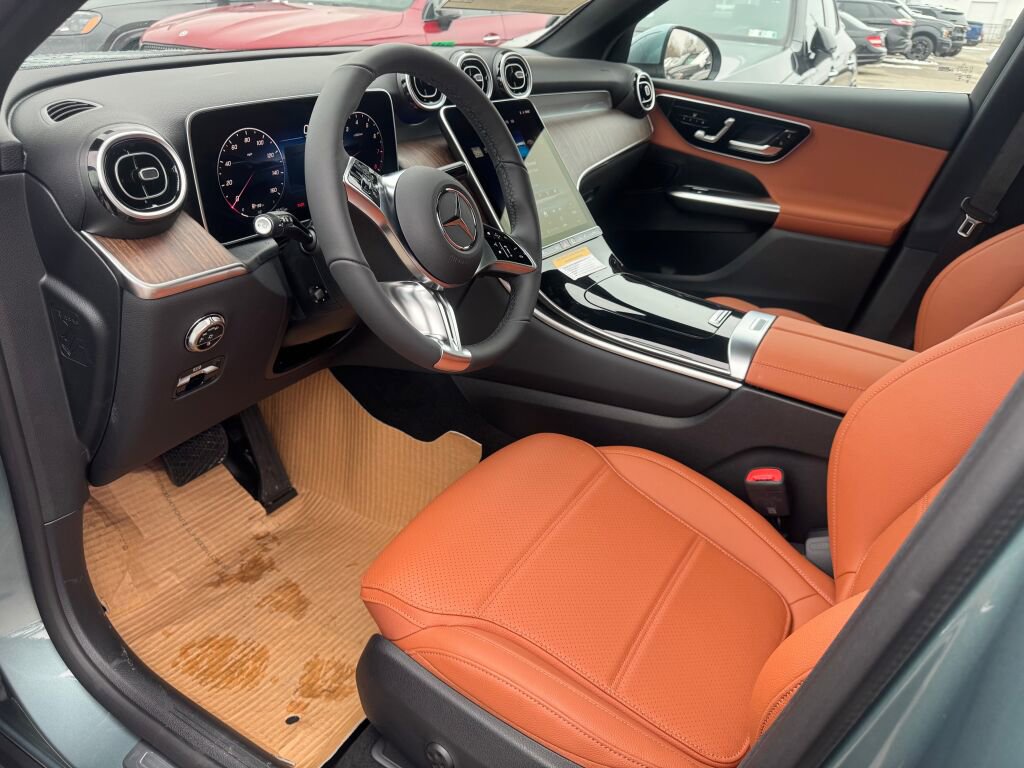 New 2026 Mercedes-Benz GLC 300 4MATIC image 9