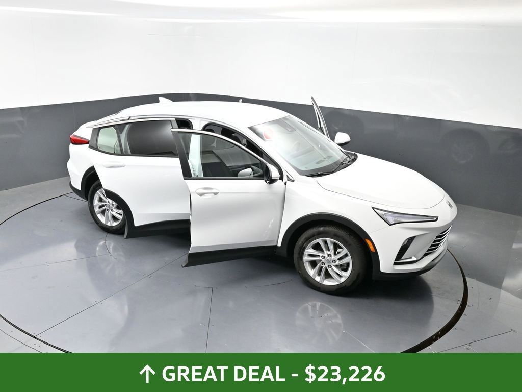 Used 2025 Buick Envista Preferred image 59