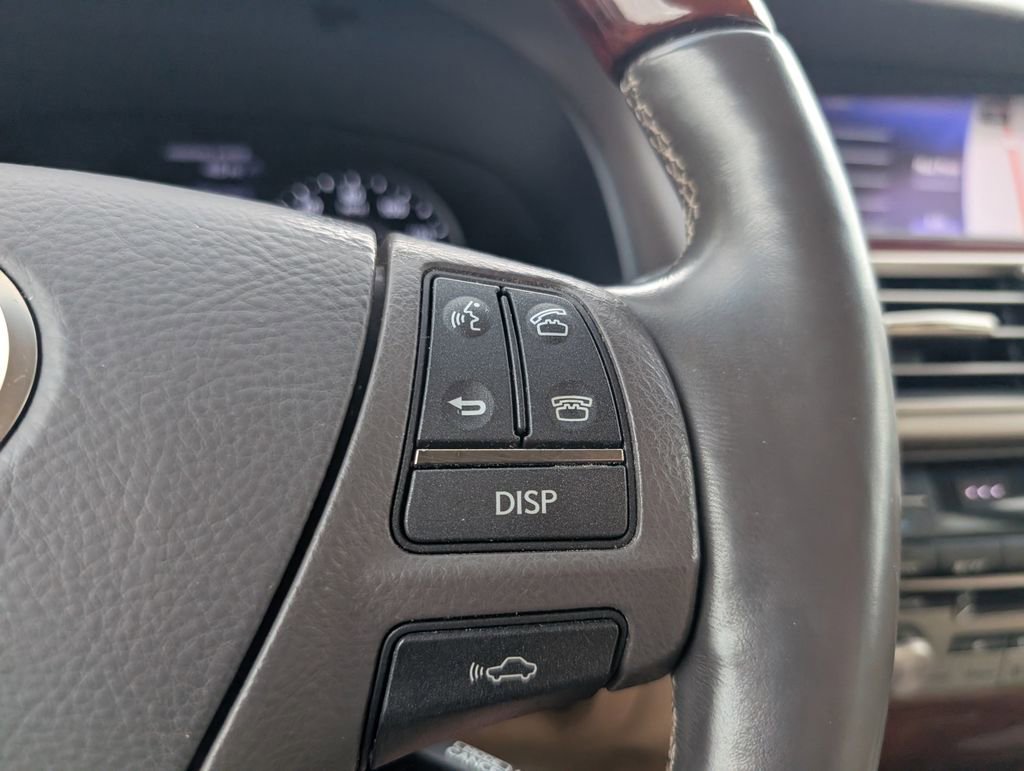 Used 2017 Lexus LS 460 RWD image 17