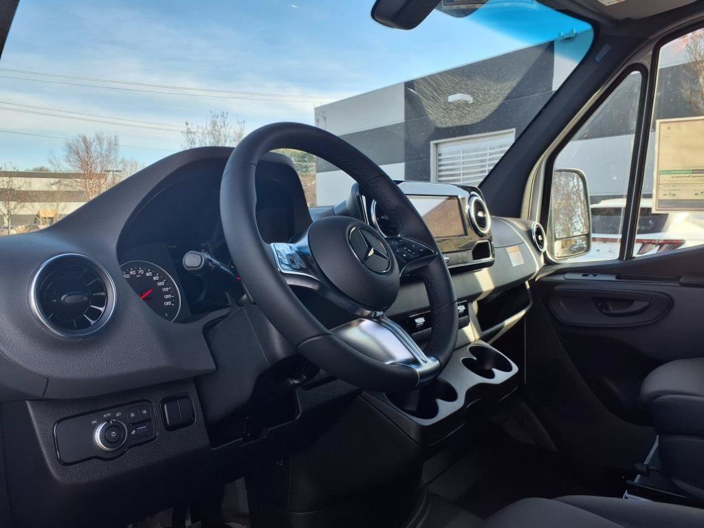 New 2025 Mercedes-Benz Sprinter 3500 image 10