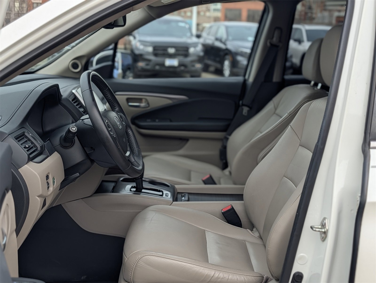 Used 2017 Honda Pilot EX-L image 11