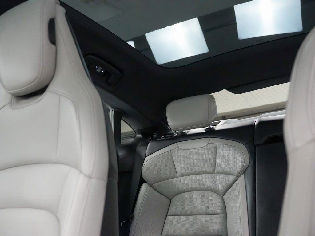 Certified 2022 Porsche Taycan 4S w/ Premium Package image 36