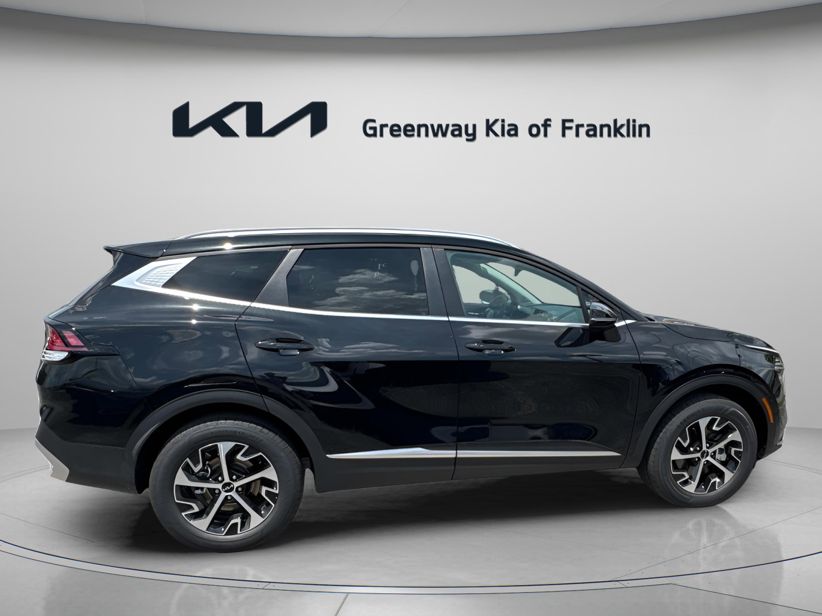 New 2025 Kia Sportage EX image 8