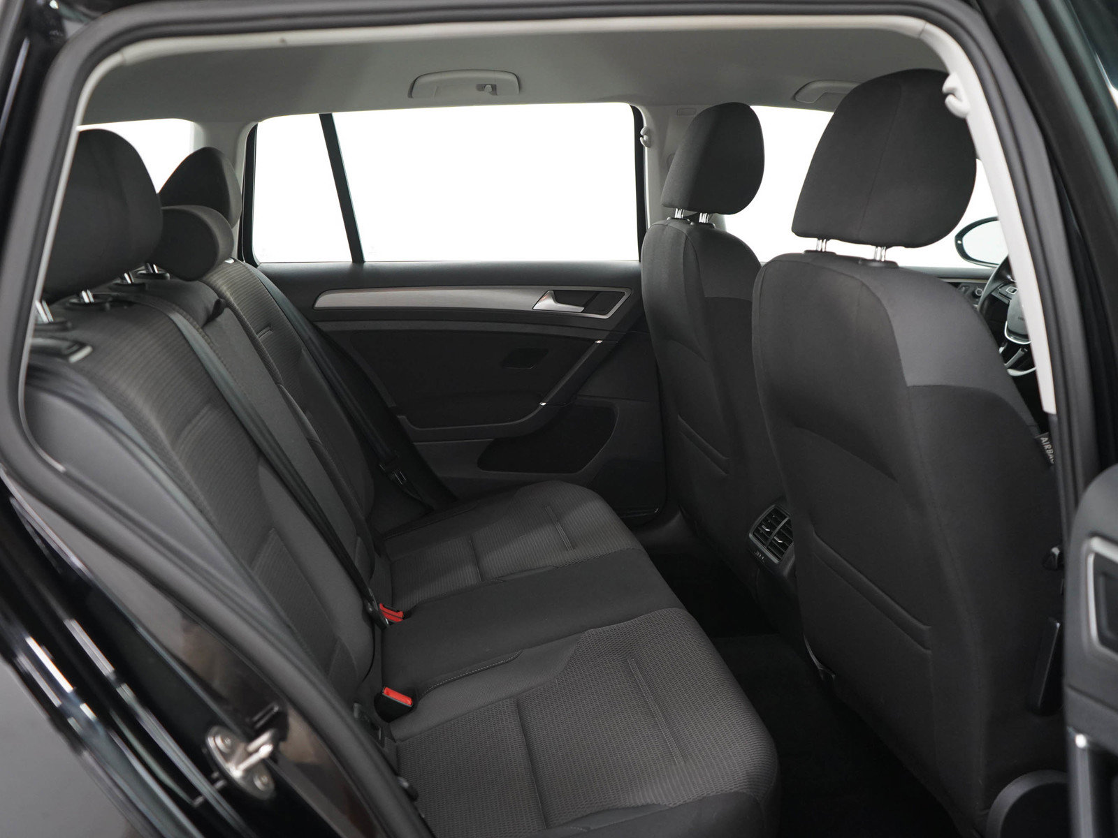 Used 2017 Volkswagen Golf S AWD/4WD image 12