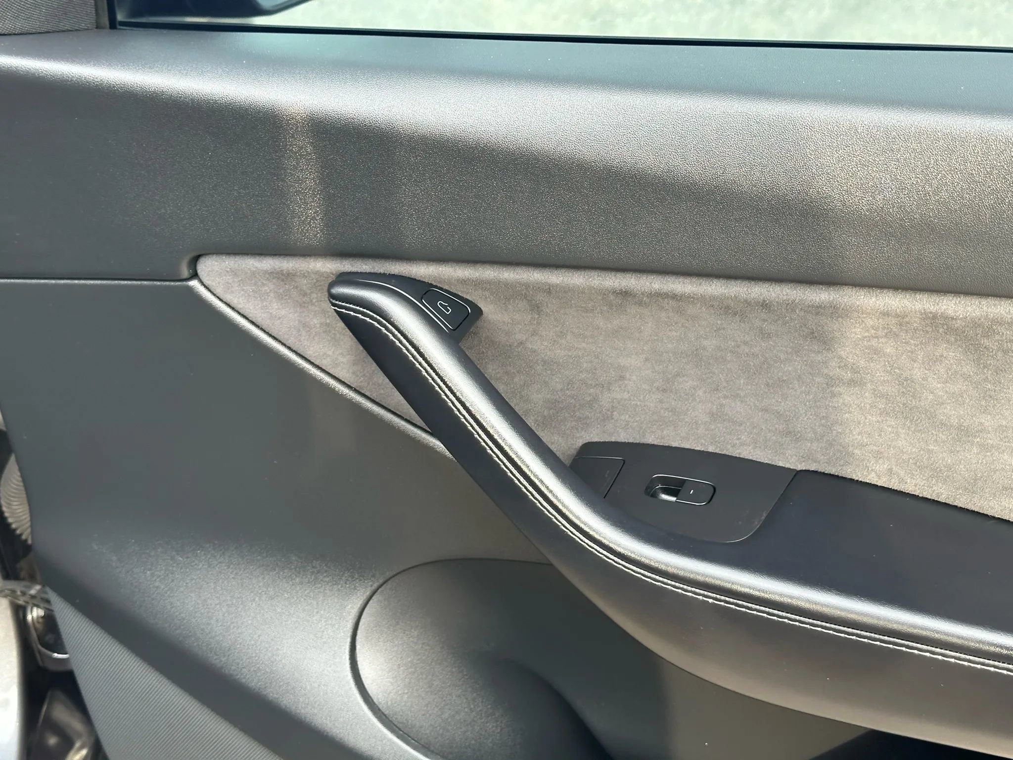 Used 2021 Tesla Model Y Performance image 22