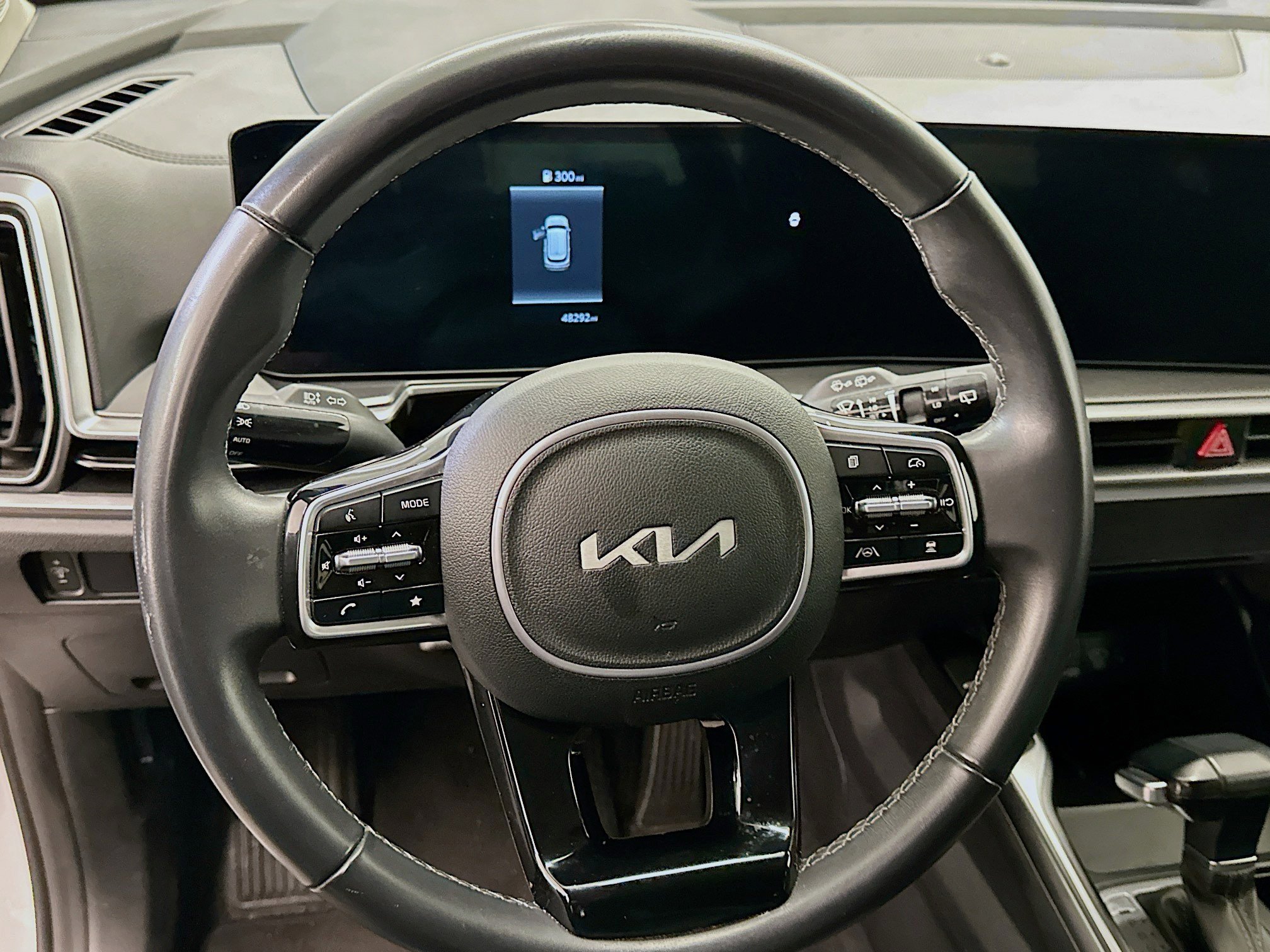 Used 2024 Kia Sorento S image 18