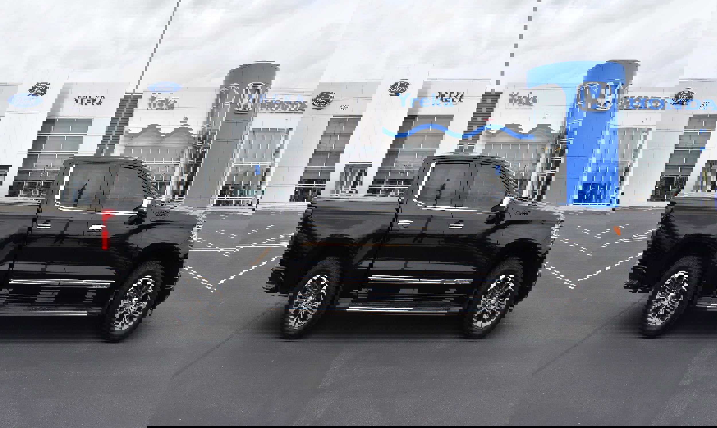 Used 2024 Chevrolet Silverado 1500 High Country w/ Technology Package