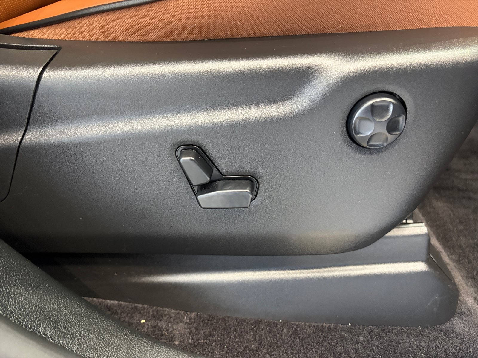 Used 2018 Jeep Grand Cherokee Summit AWD/4WD image 28